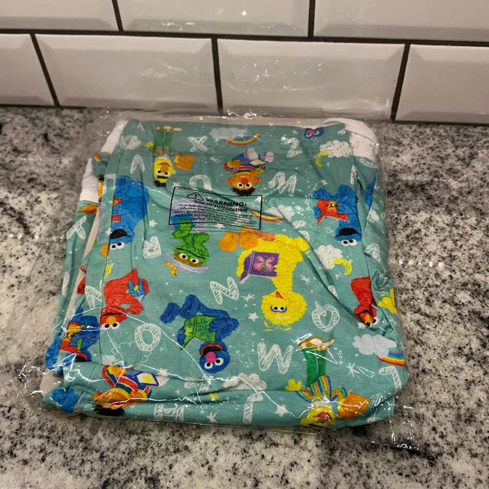 Little Sleepies Women Large Sesame Street Pajama Pants Teal Bamboo Viscose New - Picture 4 of 4